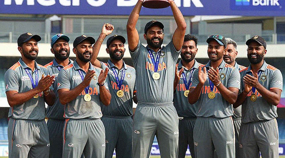 282 और 217*: एक ही दिन तीन मैदानों पर बने तीन शतक, पर स्कोरकार्ड अभी सत्यापन का इंतज़ार कर रहा है